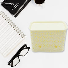 Desk organizer with non-slip silicone bottom, for pens and stationary.