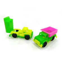 Dumper truck toy with moving dump bed