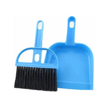 Compact and lightweight cleaning set for home use.