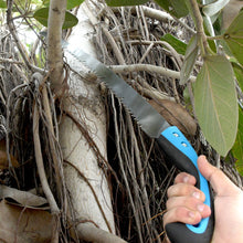 Pruning saw with high carbon steel blade for efficient branch cutting